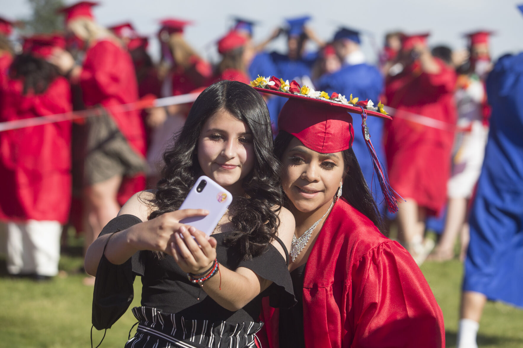 210605-newslocal-graduations 001.JPG